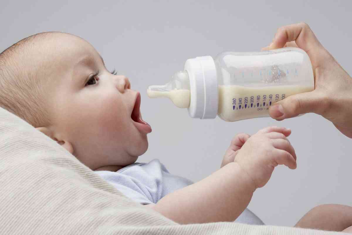 Γάλα: Πότε μπορούν τα παιδιά να πιούν αγελαδινό