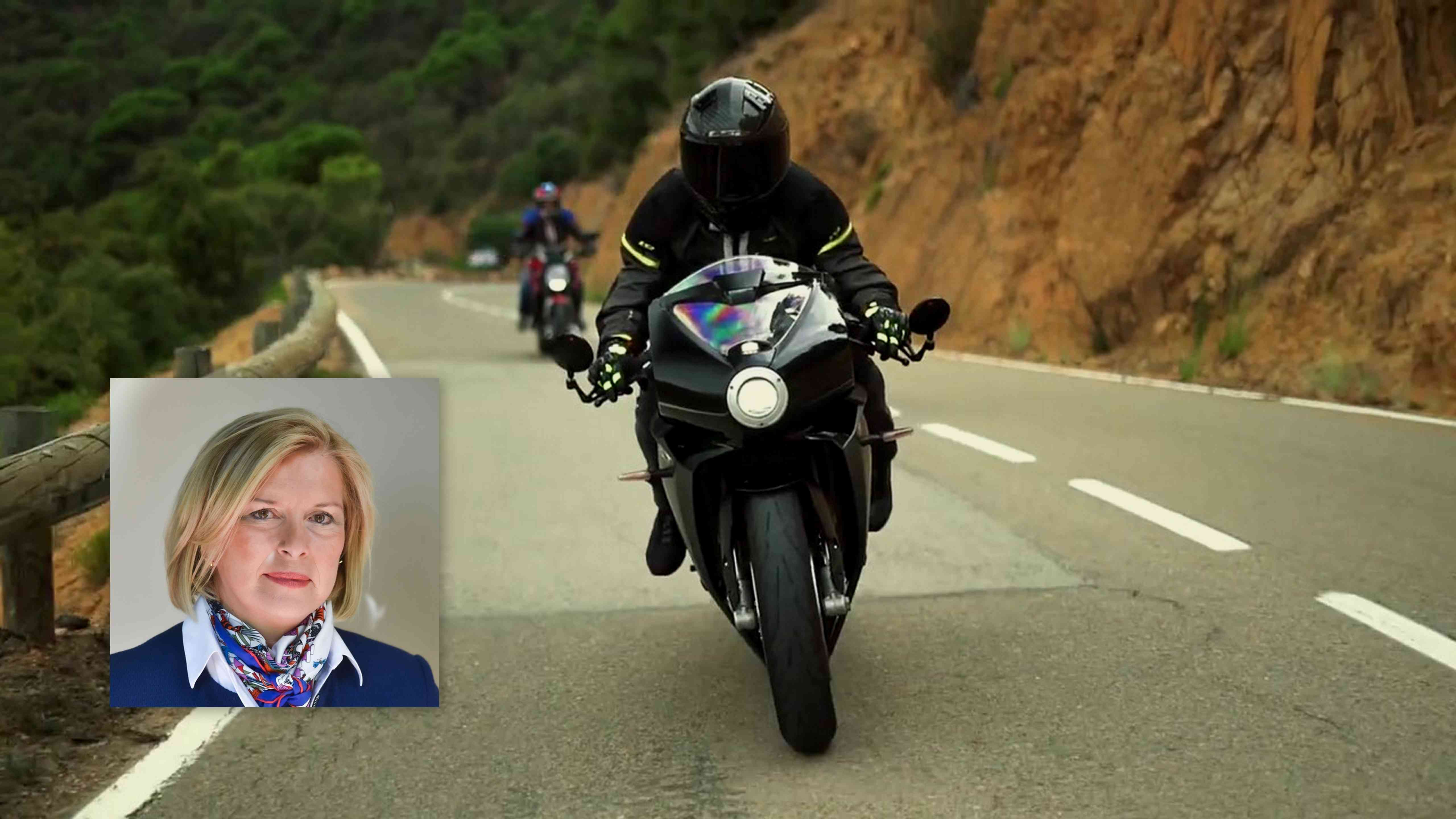 Μίνα Γκάγκα με αφορμή τον δικυκλιστή στη ΜΕΘ: “Έχουμε ψηλά στην αντζέντα το θέμα της οδικής ασφάλειας” – Κάθε μέρα ένας μοτοσυκλετιστής χάνει τη ζωή του στην άσφαλτο