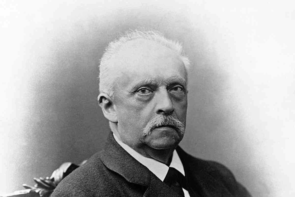 Hermann von Helmholtz