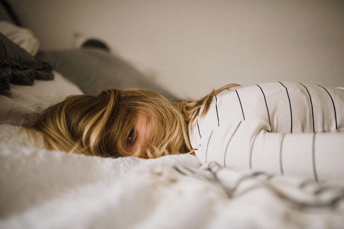 Ύπνος: Τι γίνεται αν κοιμόμαστε μπρούμυτα