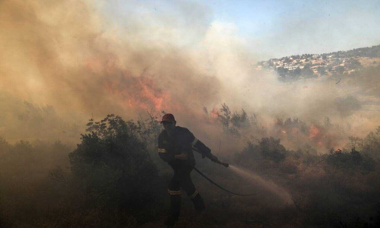 Φωτιά στην Αττική: Οδηγίες της Ελληνικής Πνευμονολογικής Εταιρείας για την προστασία από τον καπνό Φωτιά στην Αττική: Οδηγίες της Ελληνικής Πνευμονολογικής Εταιρείας για την προστασία από τον καπνό