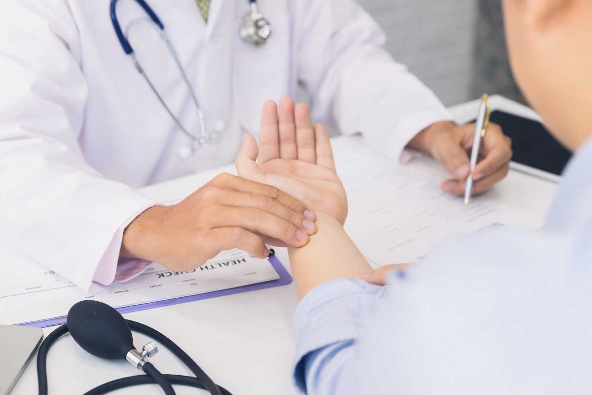 Υγεία: Τα 12 συμπτώματα που δείχνουν πως χρειαζόμαστε check up