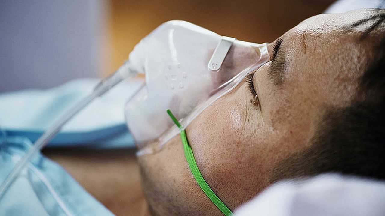 COVID: Ακόμα και ήπια λοίμωξη μπορεί να προκαλέσει χρόνια συμπτώματα