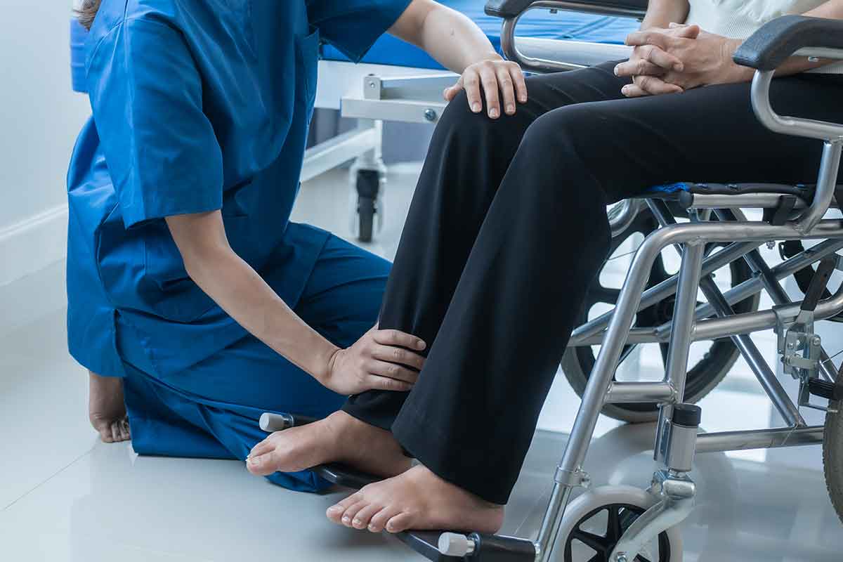 Πολλαπλή σκλήρυνση: 4 πρώιμα συμπτώματα που δεν πρέπει να αγνοήσετε