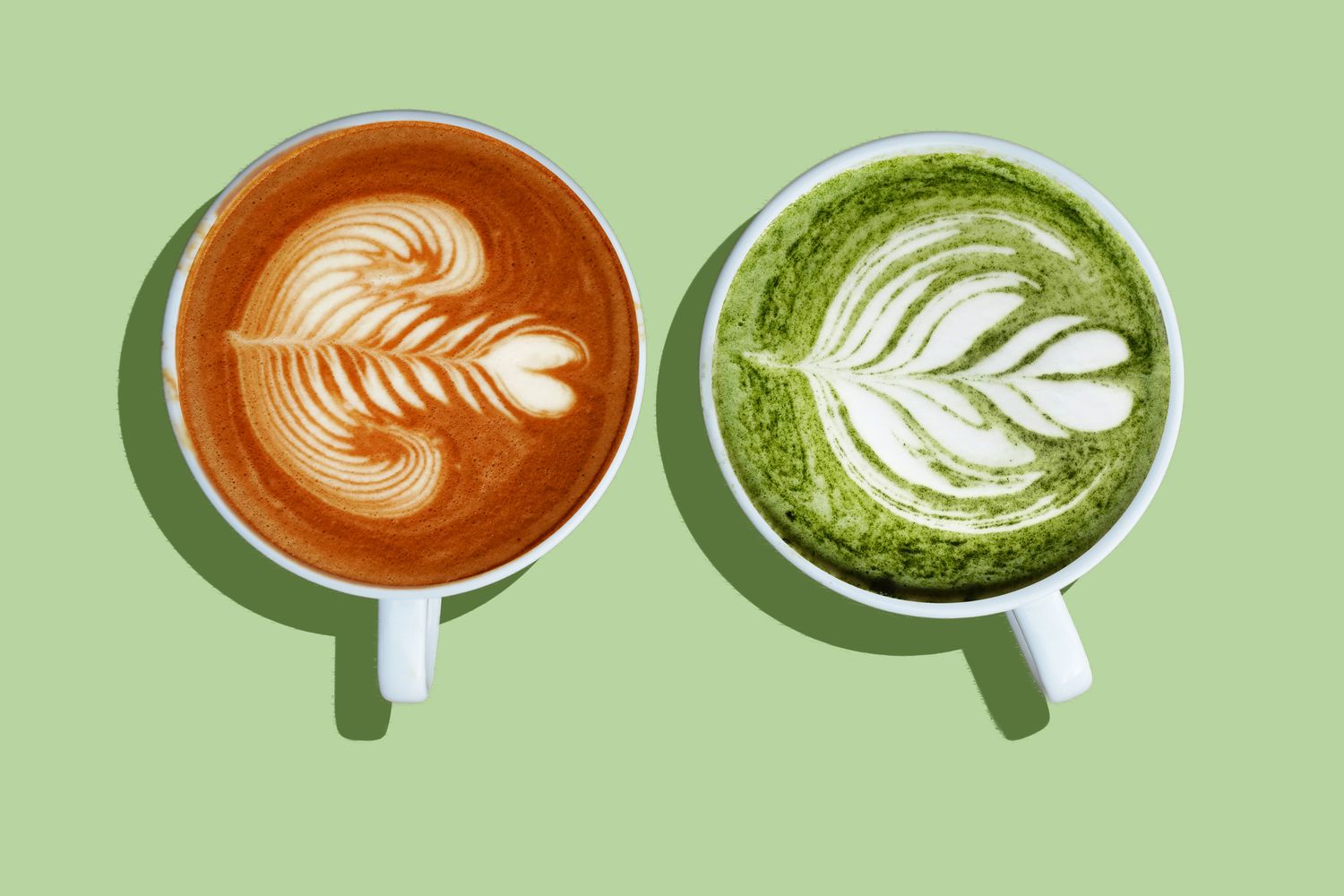 Καφές VS matcha: Ποιο είναι πιο υγιεινό